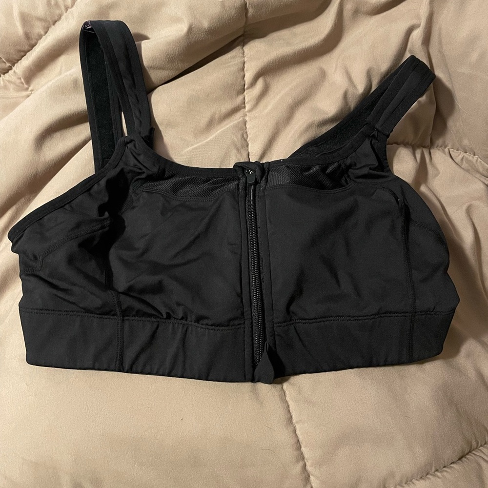 CVG black sports bra size large
